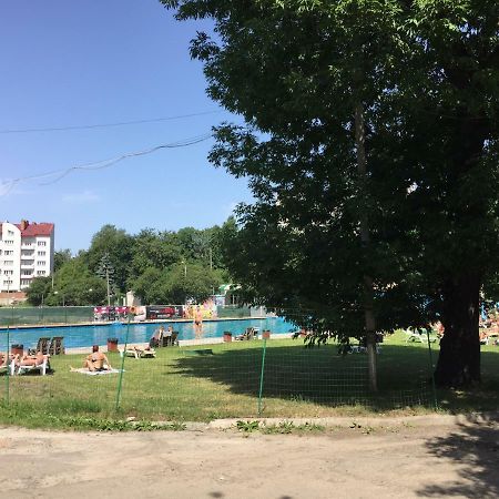 Chokolate Lägenhet Lviv Exteriör bild